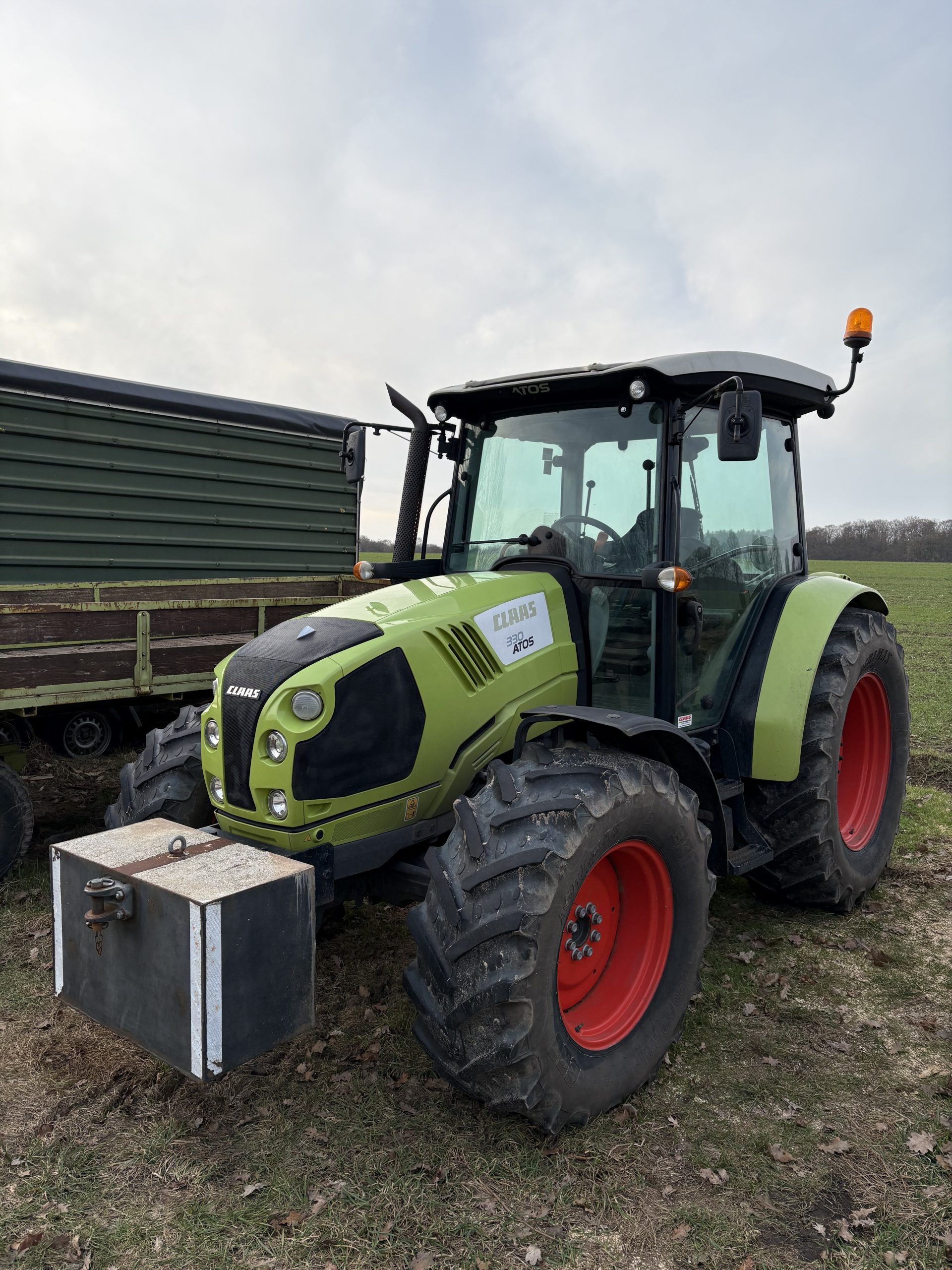 Claas Atos 330 Traktor